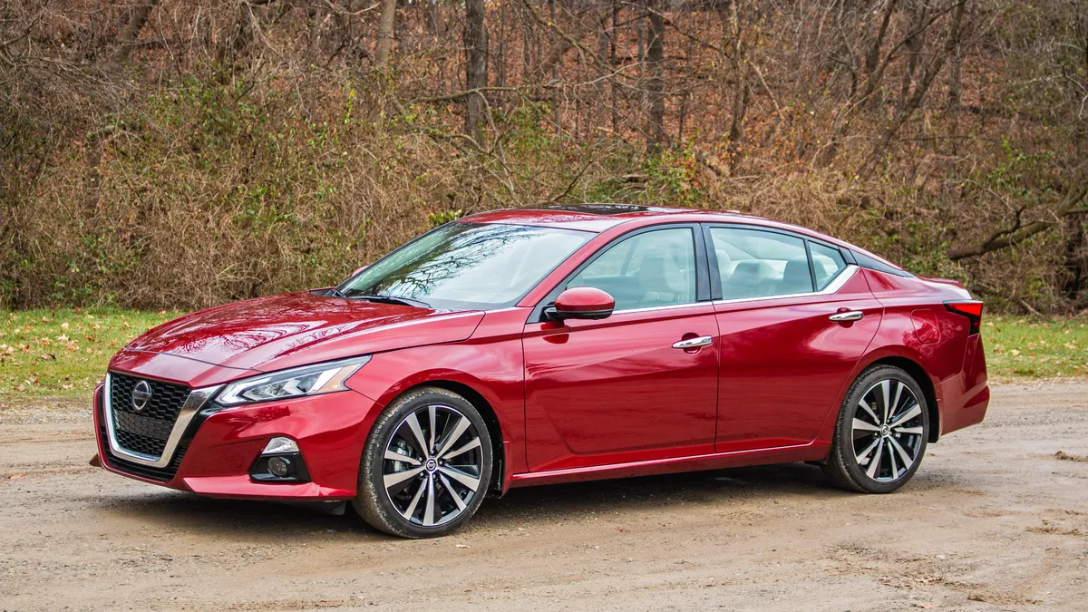 Nissan Altima
